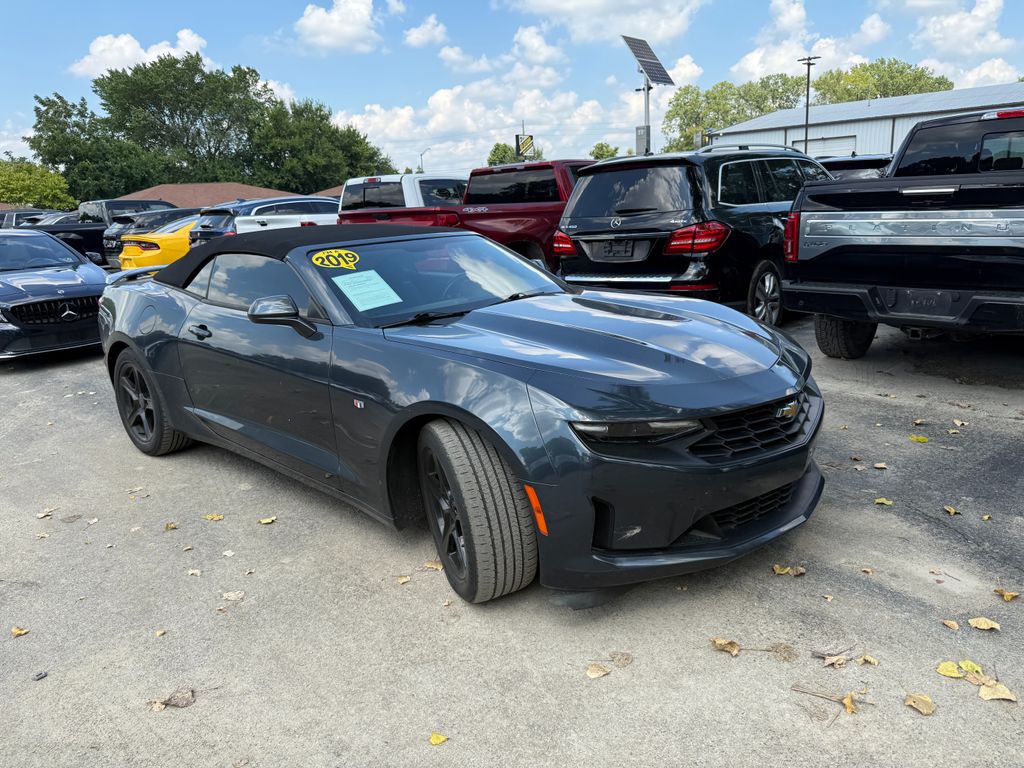 2019 Chevrolet Camaro Image 1