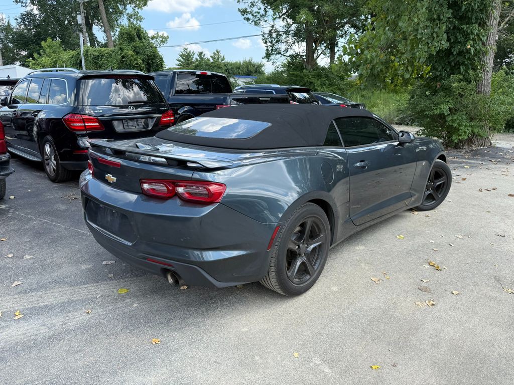 2019 Chevrolet Camaro Image 4