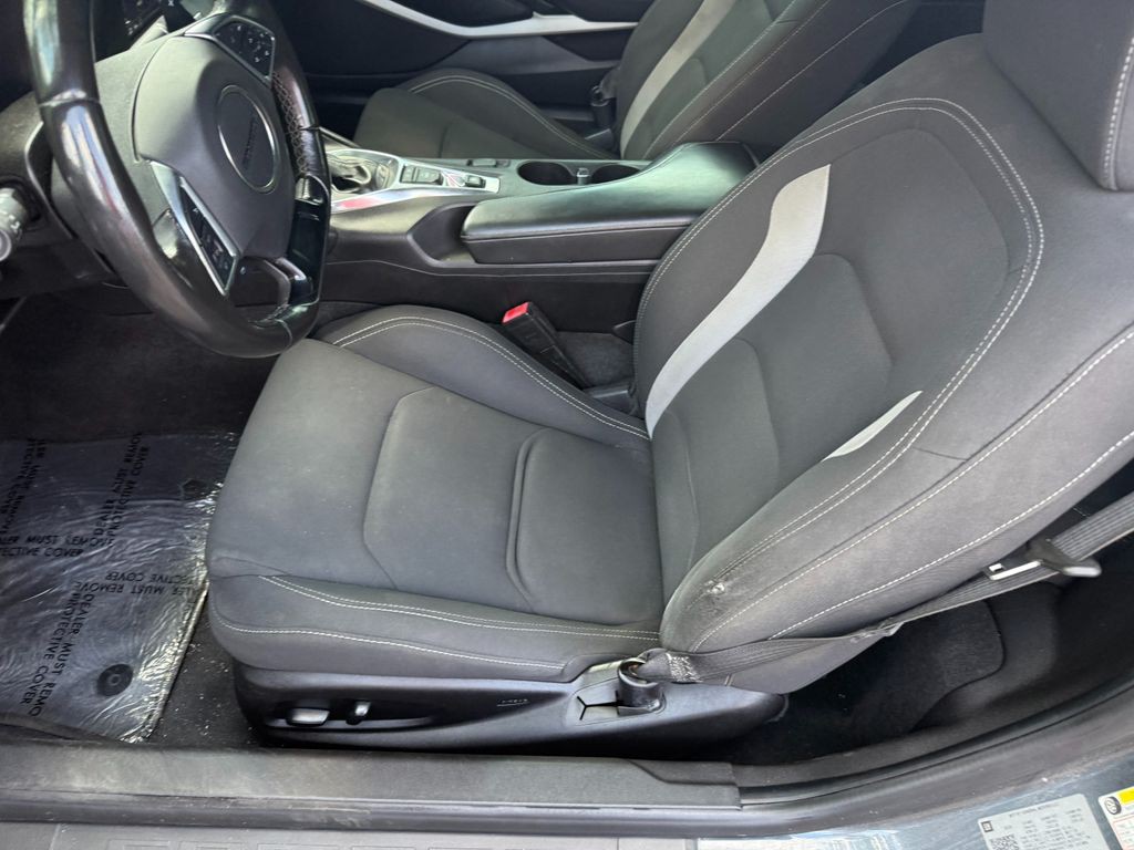 2019 Chevrolet Camaro Image 7