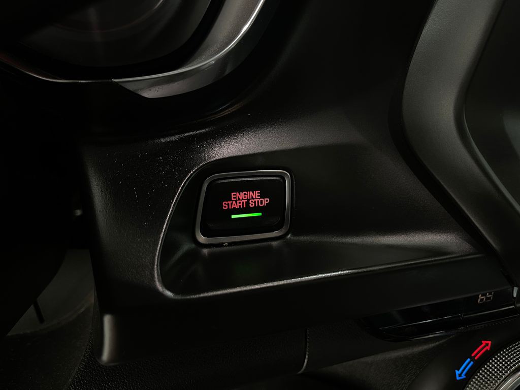 2019 Chevrolet Camaro Image 19