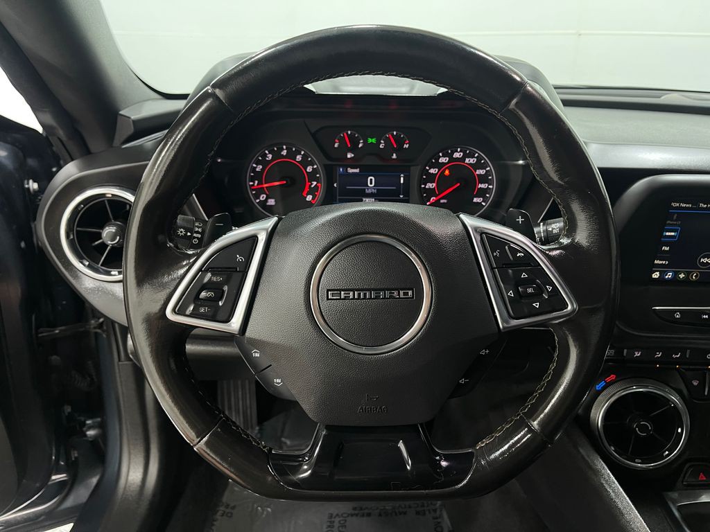 2019 Chevrolet Camaro Image 20