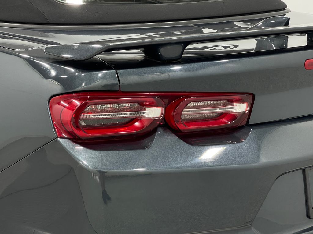 2019 Chevrolet Camaro Image 31