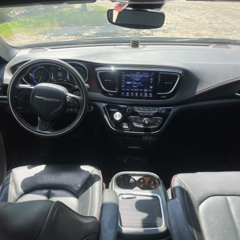 2020 Chrysler Pacifica Image 12