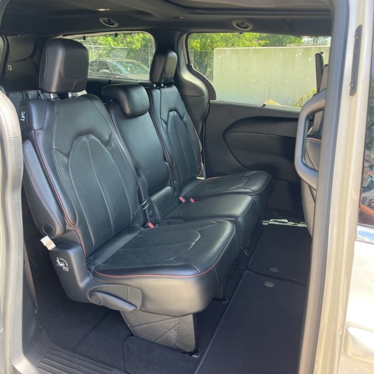 2020 Chrysler Pacifica Image 21