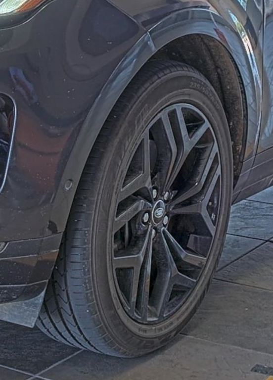2020 Land Rover Range Rover Evoque Image 3