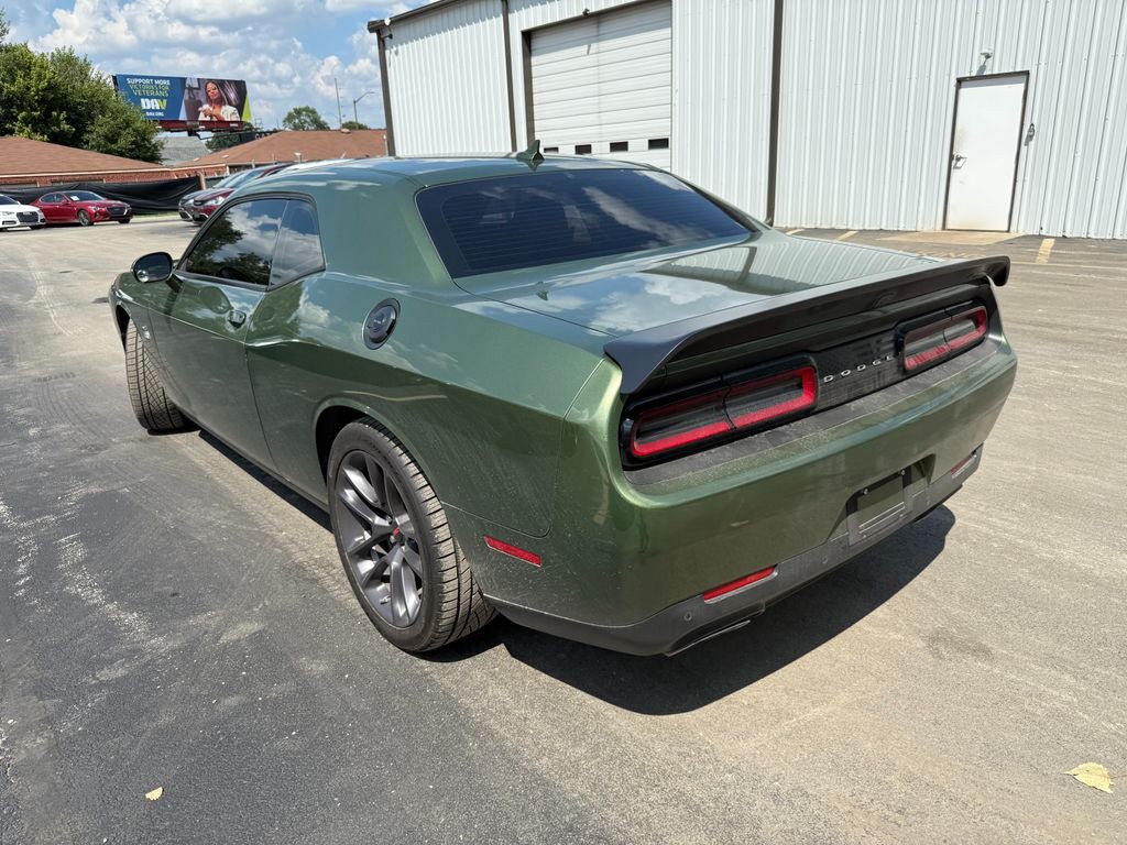 2022 Dodge Challenger Image 6