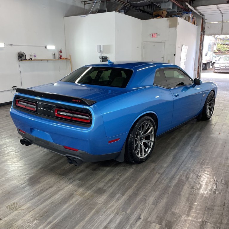 2016 Dodge Challenger Image 4