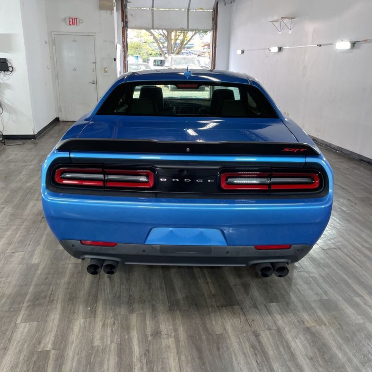 2016 Dodge Challenger Image 5