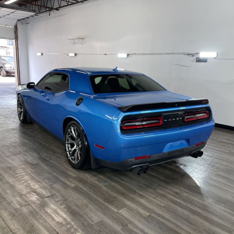 2016 Dodge Challenger Image 6