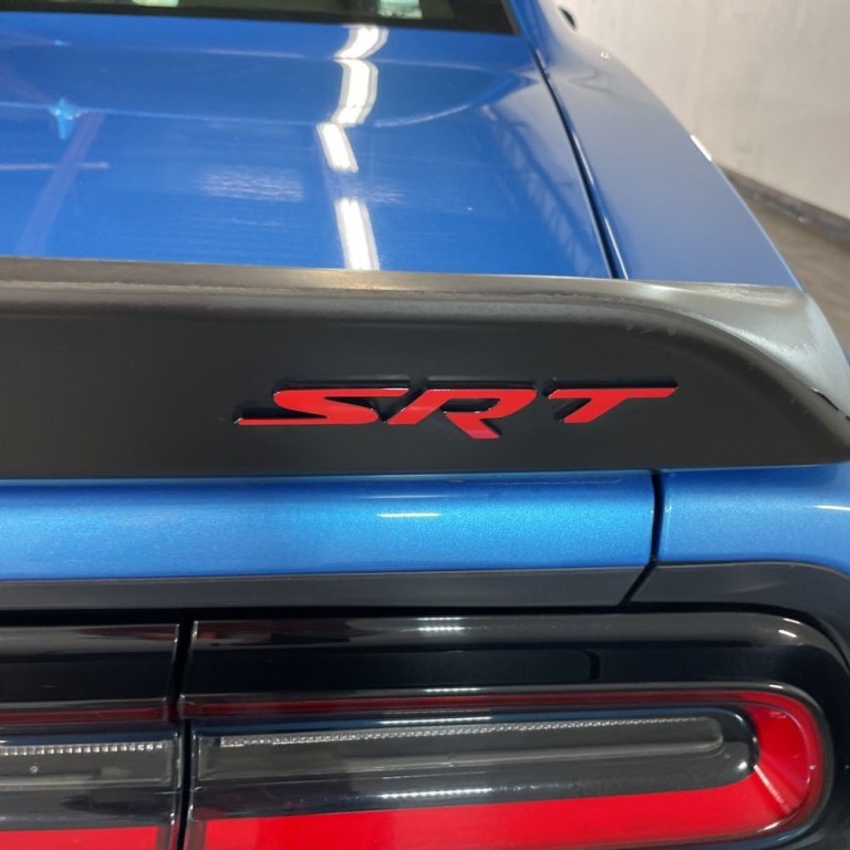 2016 Dodge Challenger Image 8