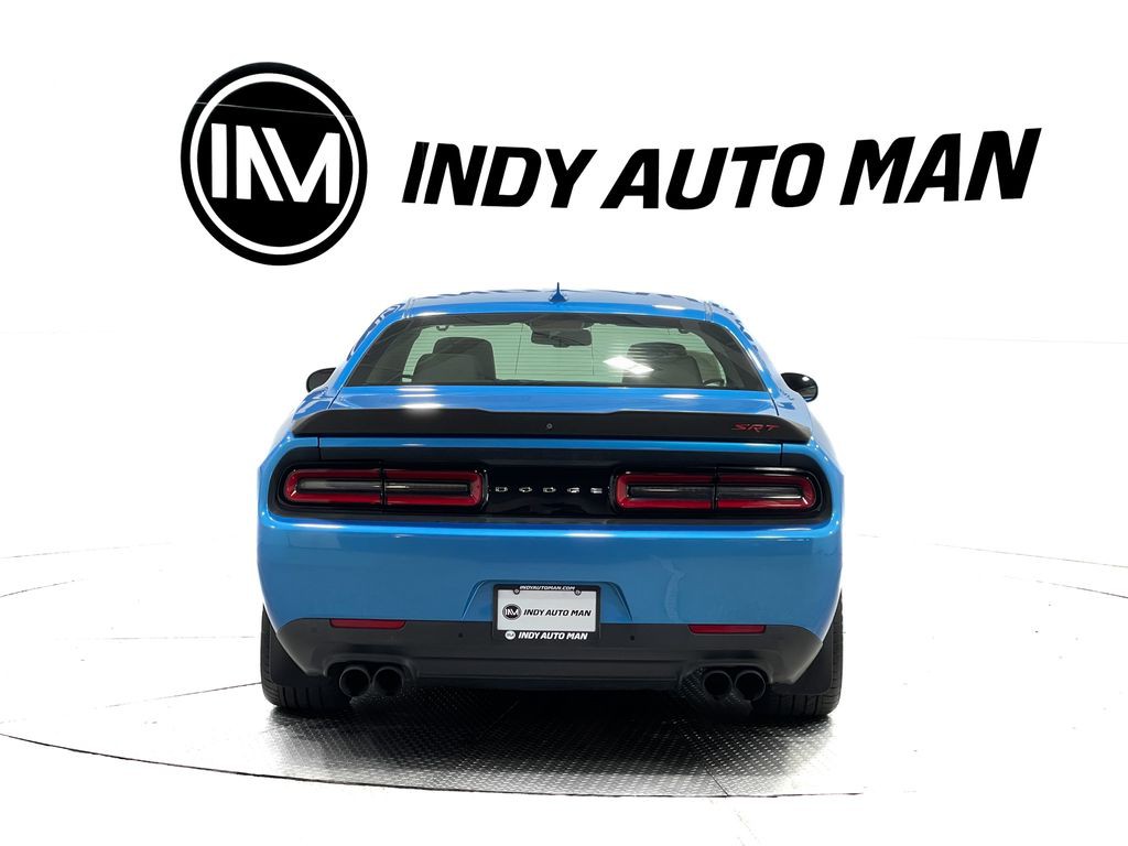 2016 Dodge Challenger Image 5