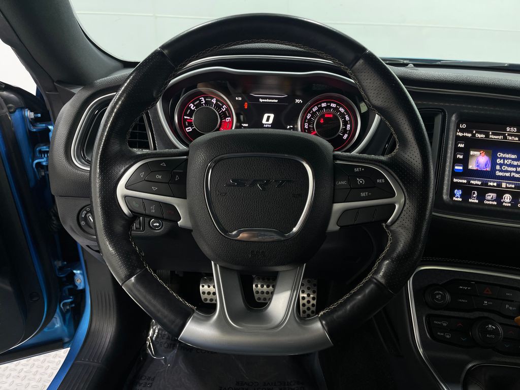 2016 Dodge Challenger Image 22
