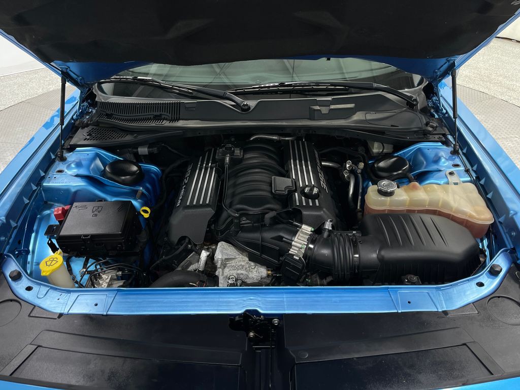 2016 Dodge Challenger Image 27