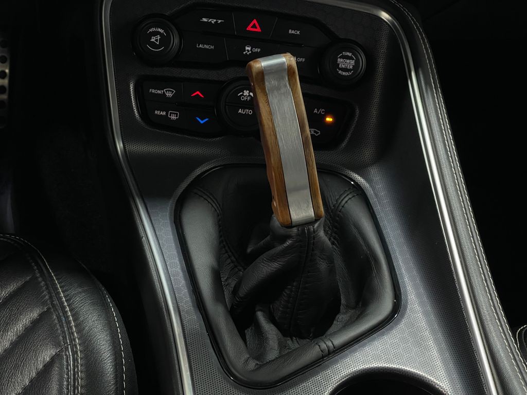 2016 Dodge Challenger Image 29