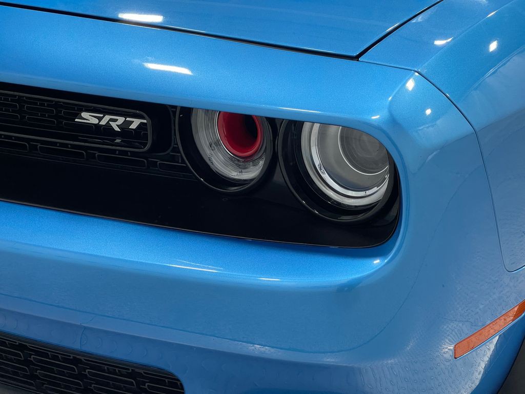 2016 Dodge Challenger Image 33