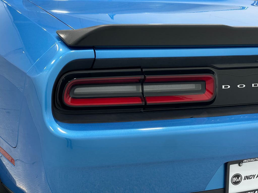 2016 Dodge Challenger Image 34