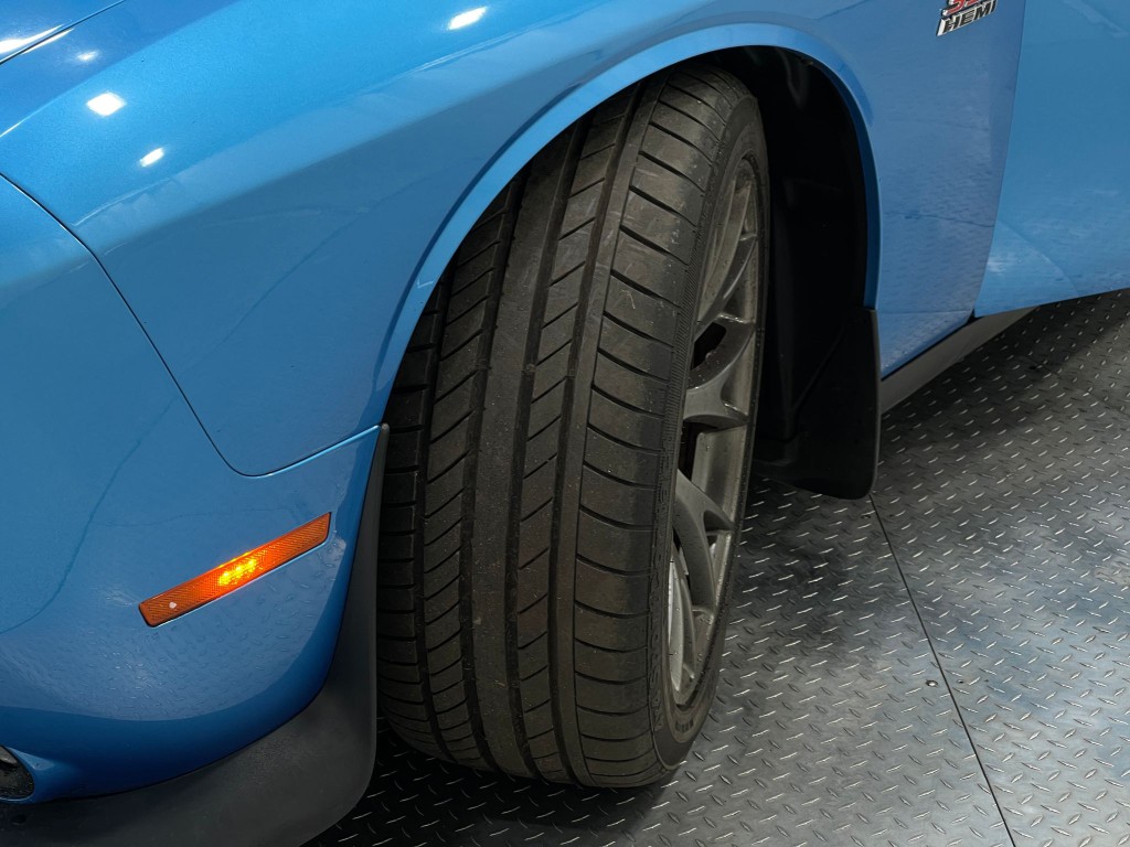 2016 Dodge Challenger Image 37