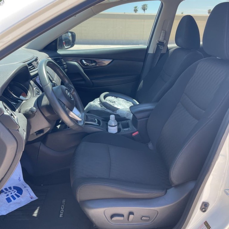 2017 Nissan Rogue Image 11