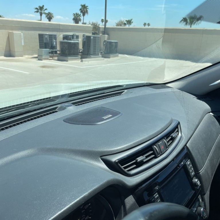 2017 Nissan Rogue Image 12