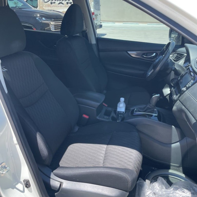 2017 Nissan Rogue Image 13