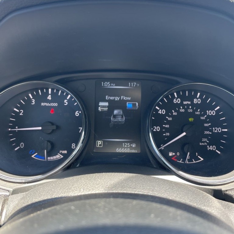 2017 Nissan Rogue Image 14