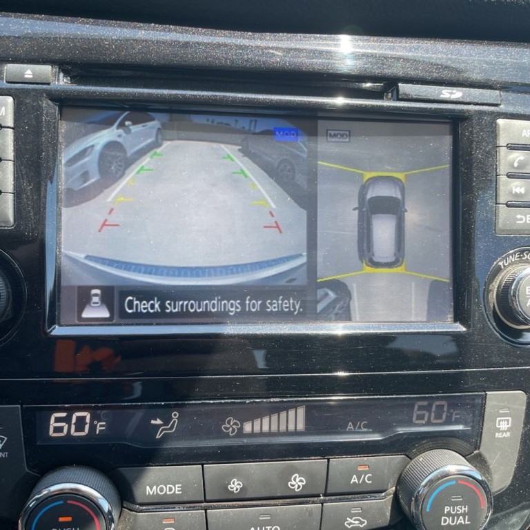 2017 Nissan Rogue Image 17