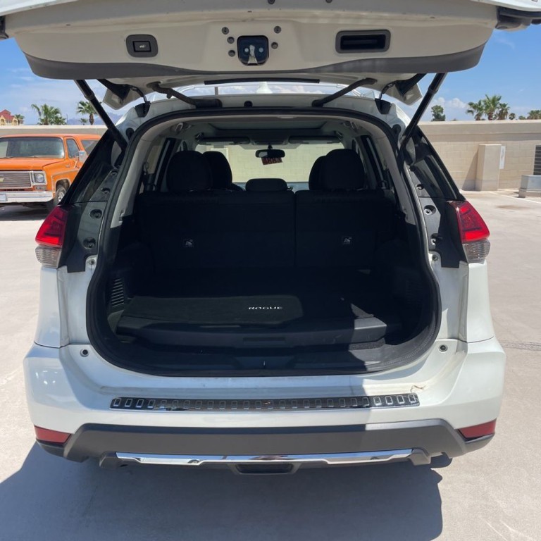 2017 Nissan Rogue Image 22