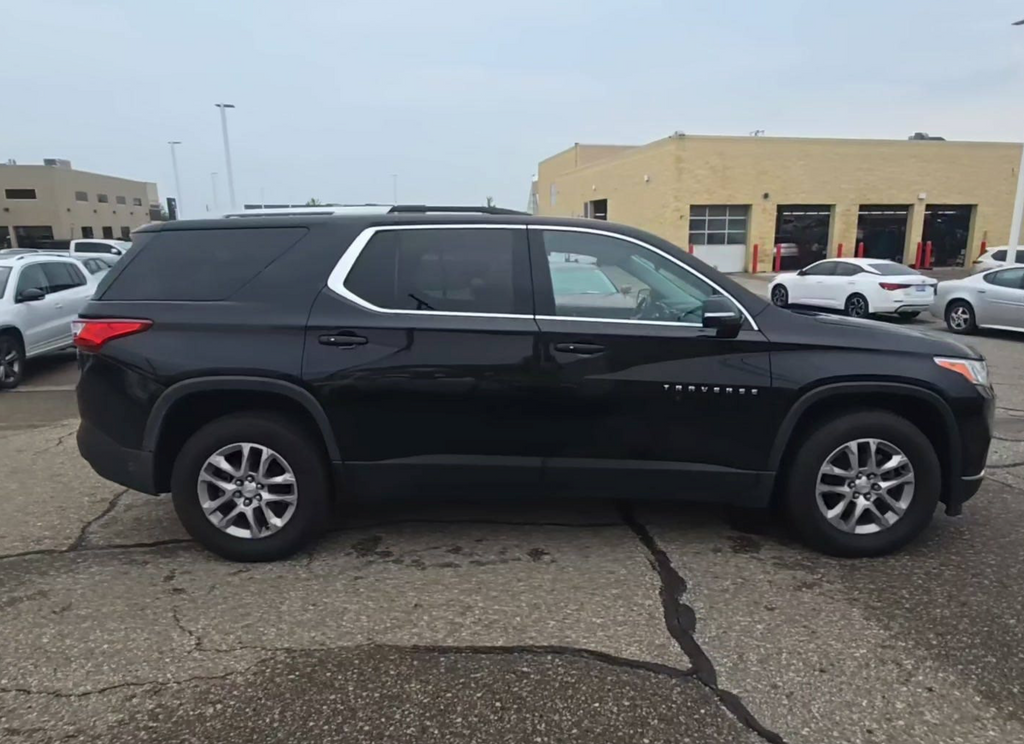 2018 Chevrolet Traverse Image 3
