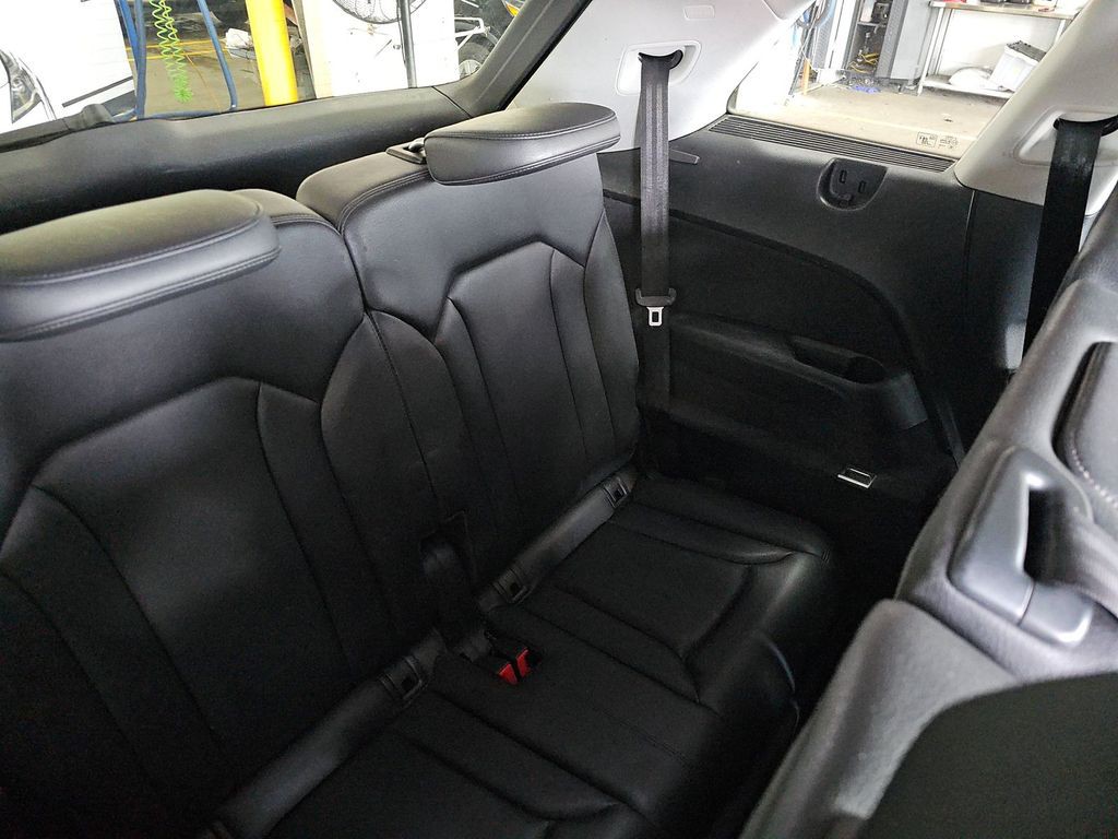 2018 Audi Q7 Image 14