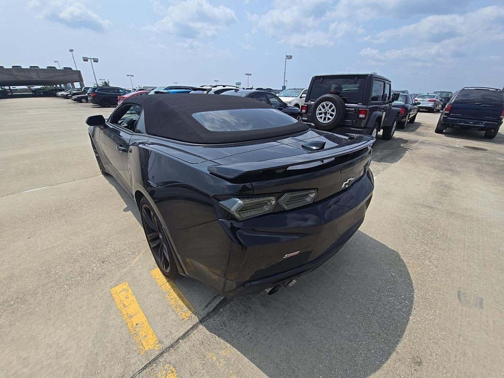 2018 Chevrolet Camaro Image 4