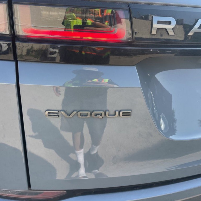 2020 Land Rover Range Rover Evoque Image 8