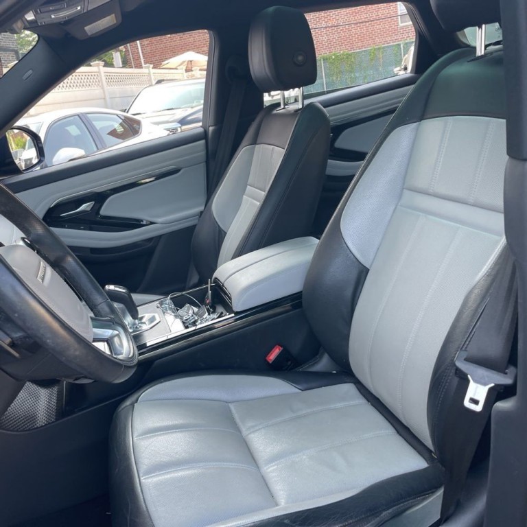2020 Land Rover Range Rover Evoque Image 9