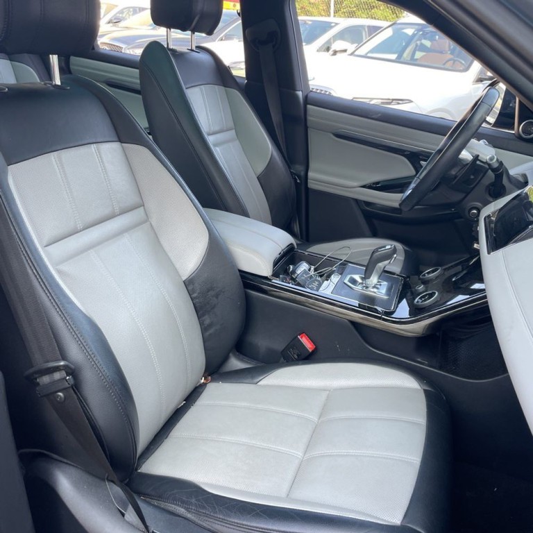 2020 Land Rover Range Rover Evoque Image 11