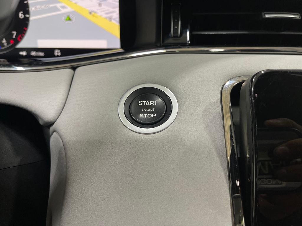 2020 Land Rover Range Rover Evoque Image 21