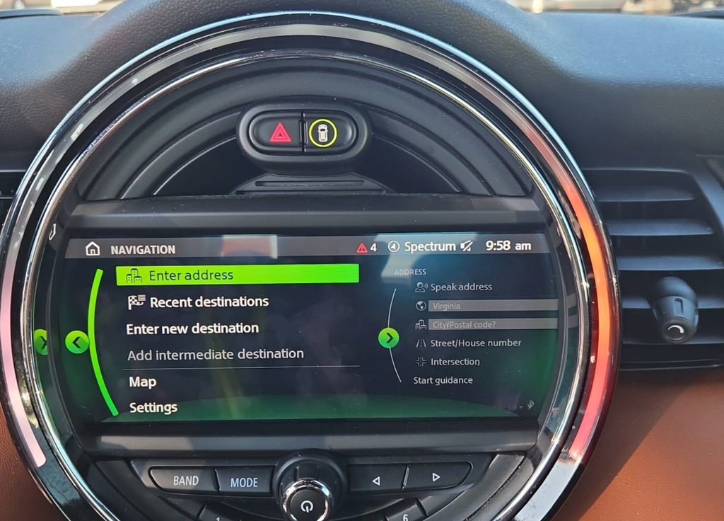 2021 MINI Cooper Image 10