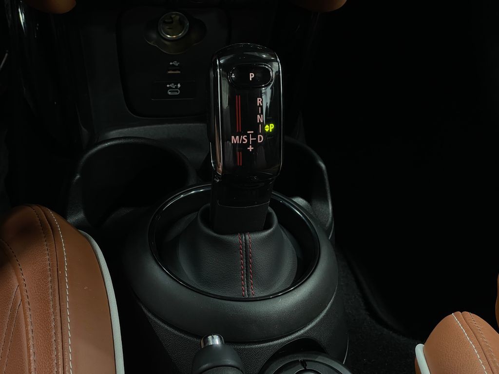 2021 MINI Cooper Image 29