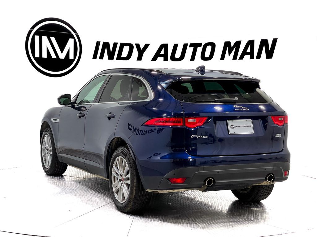 2017 Jaguar F-PACE Image 6