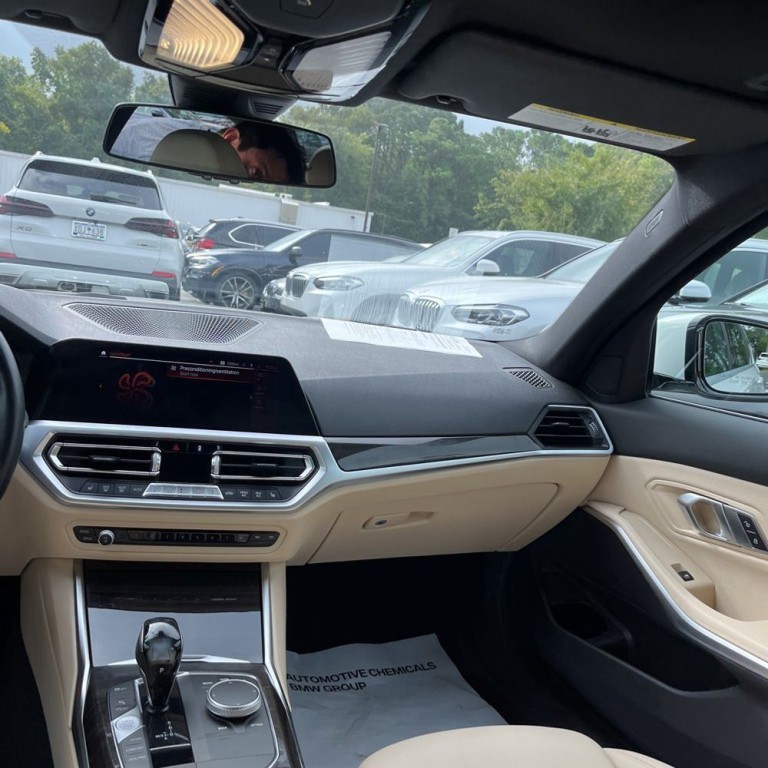 2019 BMW 3 Series Image 11