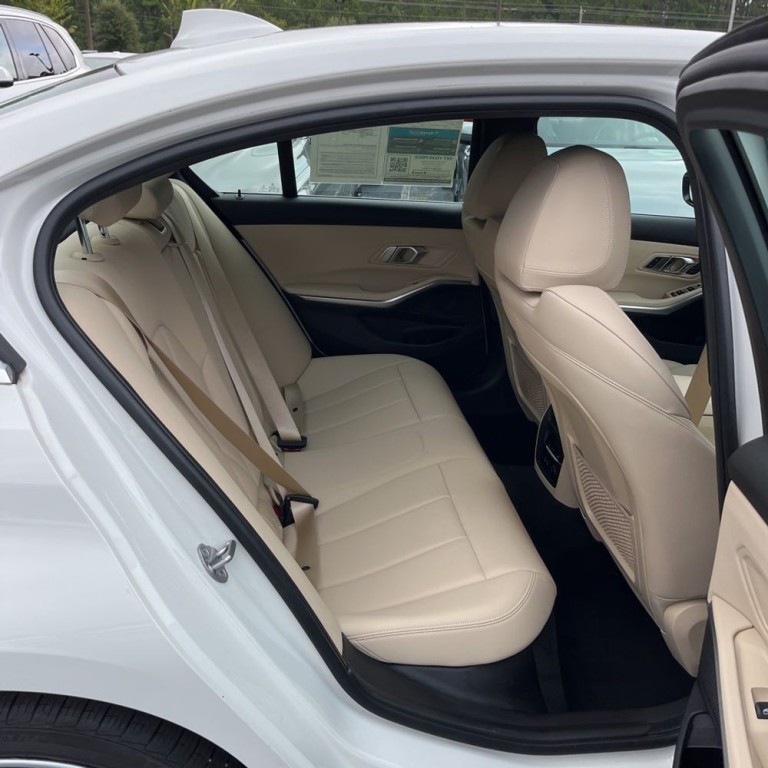 2019 BMW 3 Series Image 19