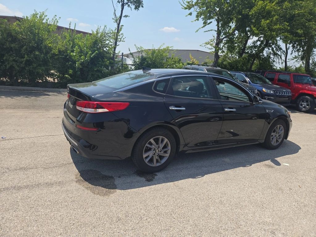 2020 Kia Optima Image 4