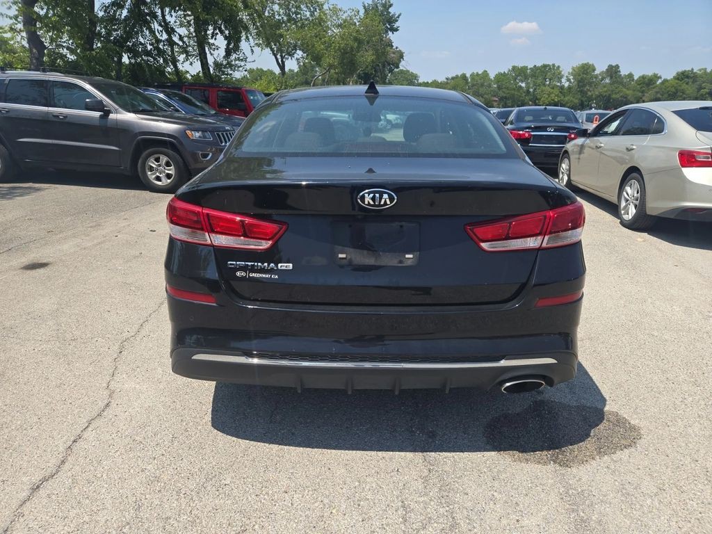 2020 Kia Optima Image 5