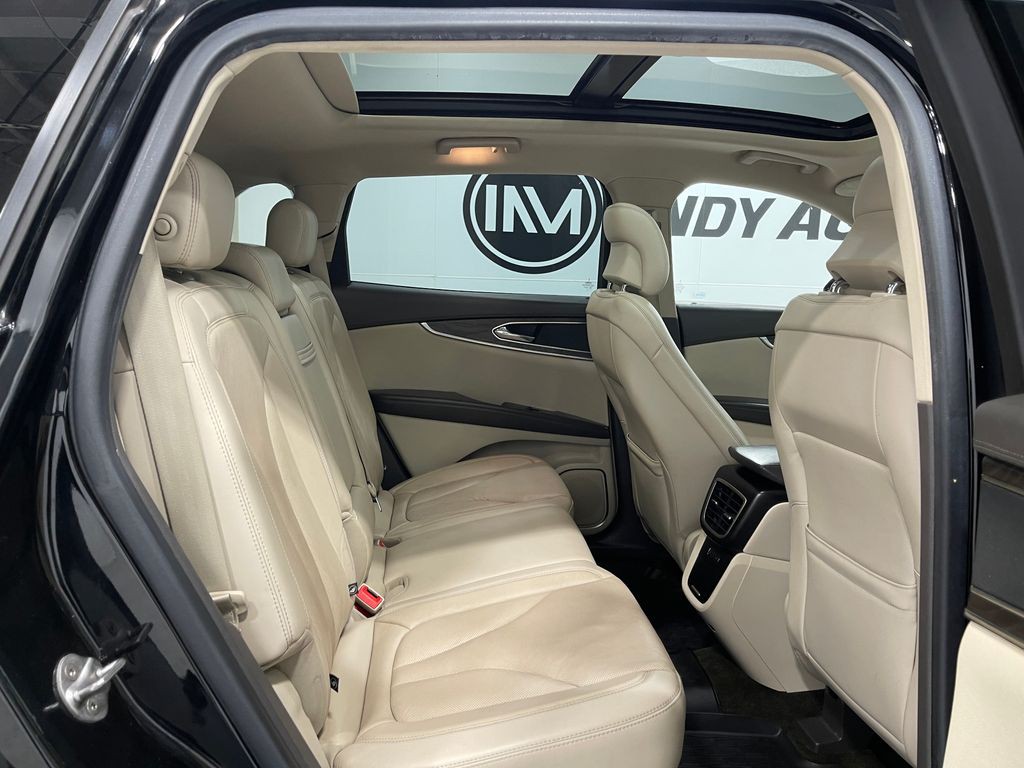 2017 Lincoln MKX Image 32