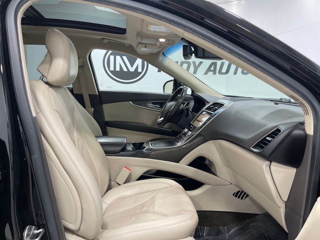 2017 Lincoln MKX Image 33