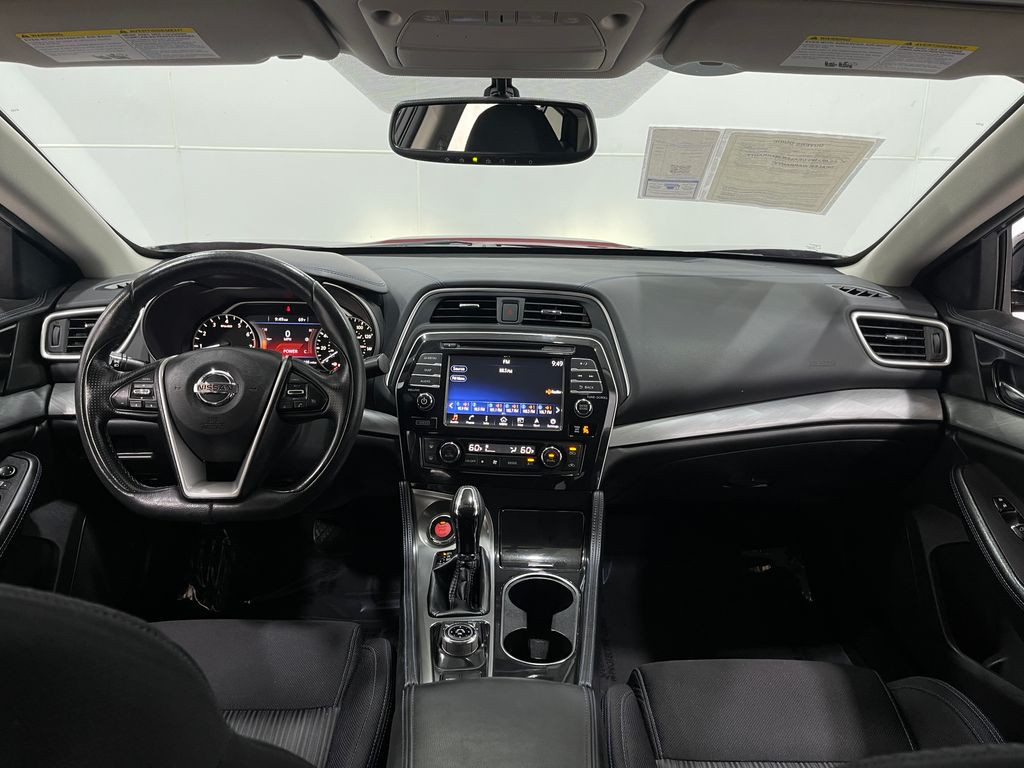 2017 Nissan Maxima Image 18