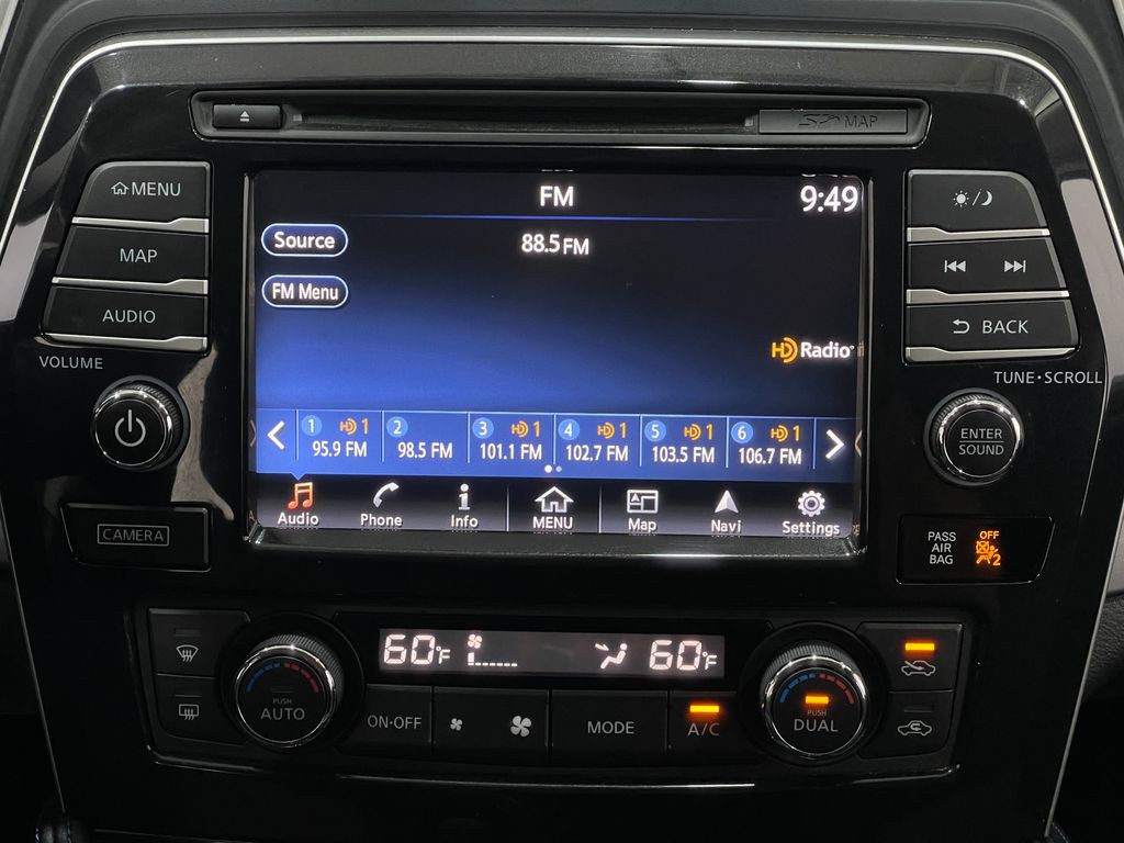 2017 Nissan Maxima Image 23