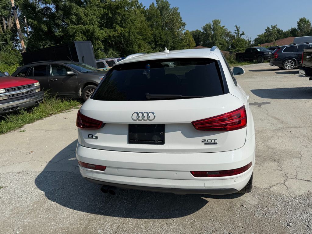 2017 Audi Q3 Image 5