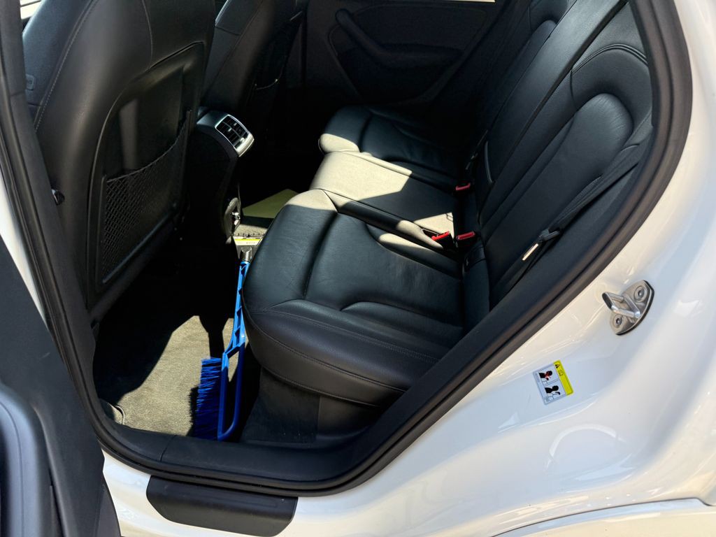 2017 Audi Q3 Image 10