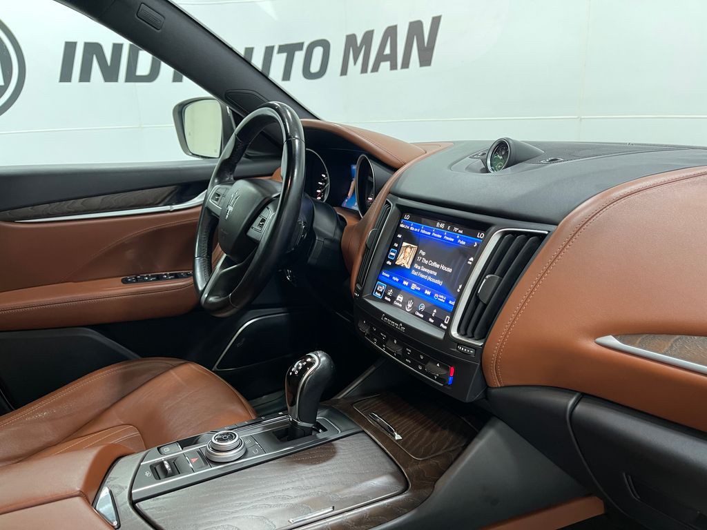 2018 Maserati Levante Image 21
