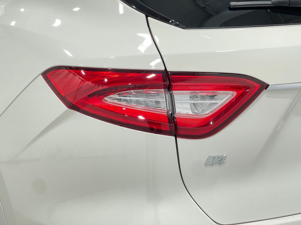 2018 Maserati Levante Image 34