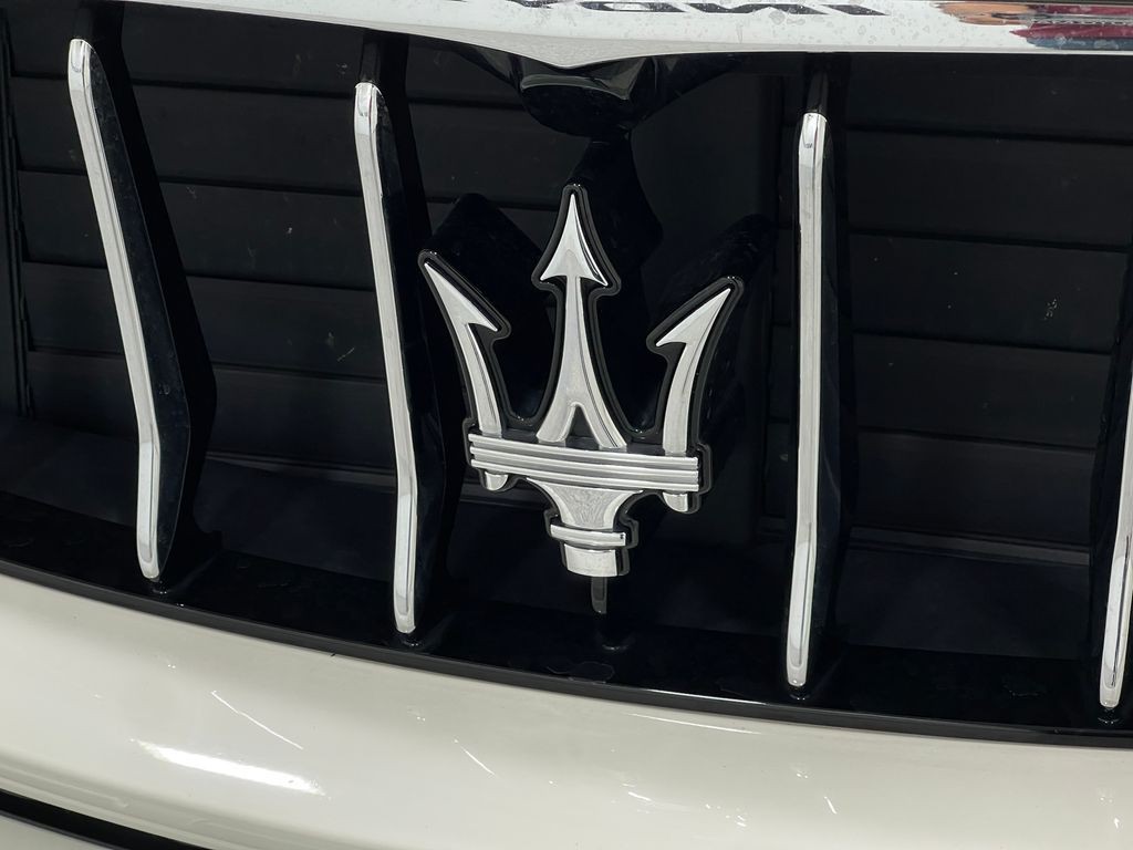 2018 Maserati Levante Image 38